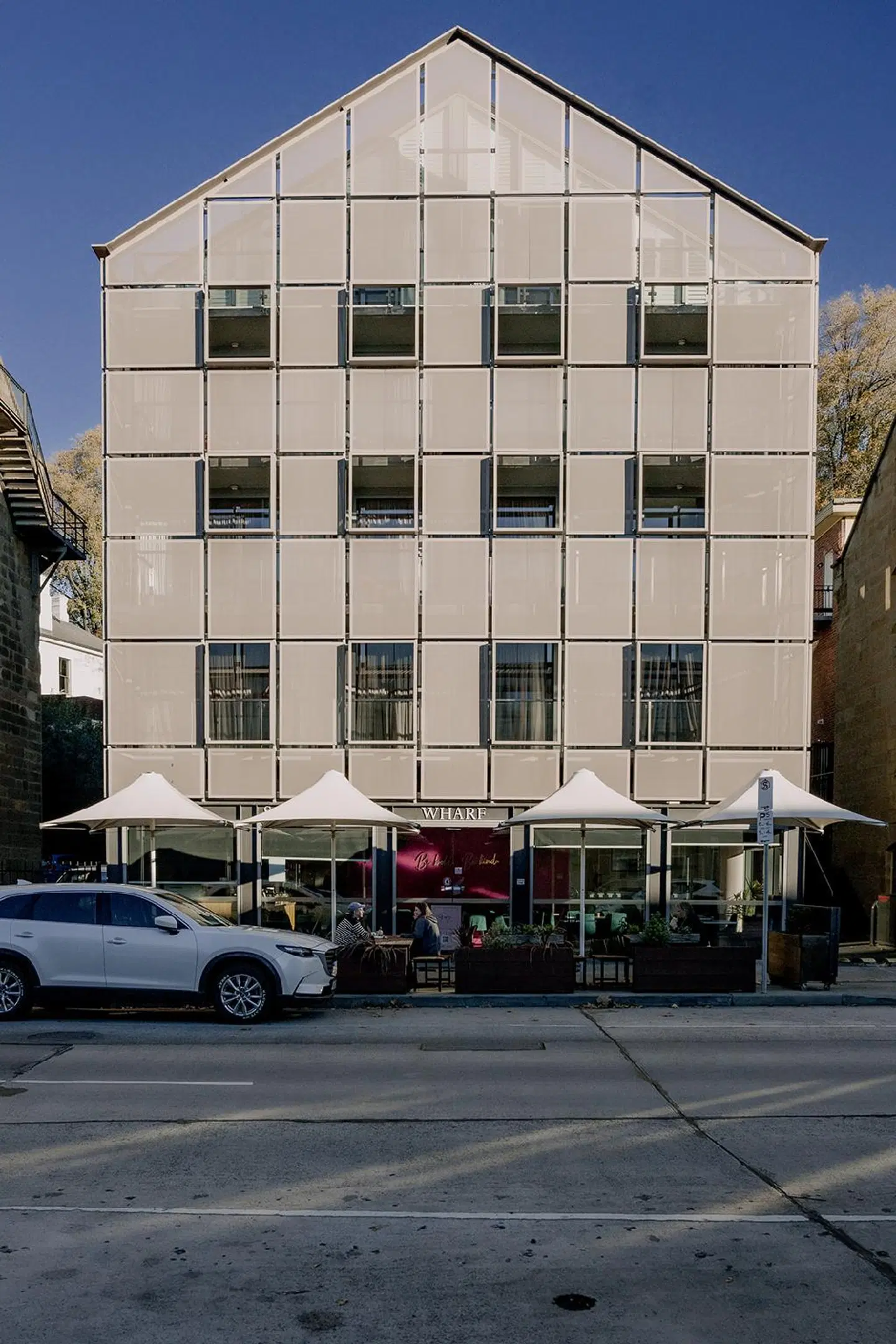 Salamanca Wharf Hotel EXTERIOR