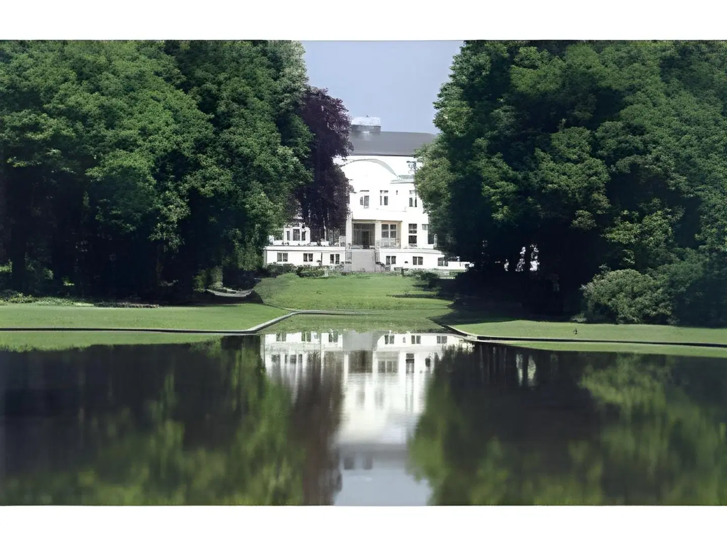 Hotel Schloss Teutschenthal EXTERIOR