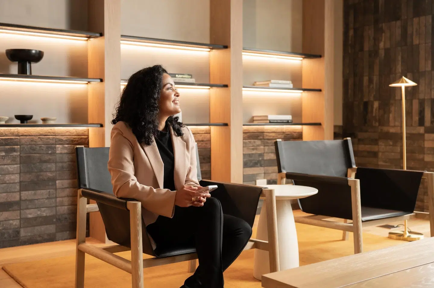 Nesuto Docklands Apartment Hotel PEOPLE