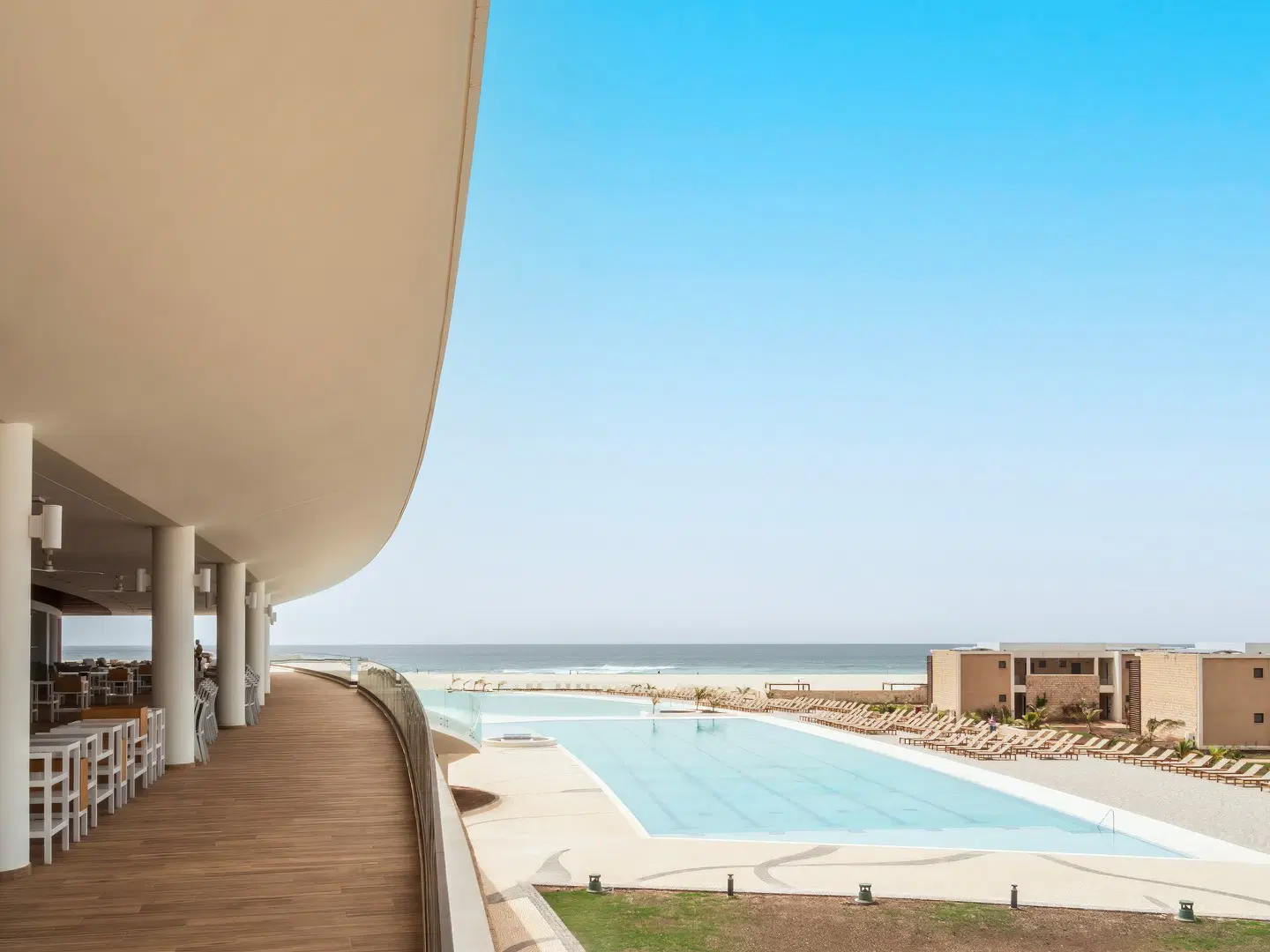 Royal Horizon Ponta Sino OUTDOOR_POOL
