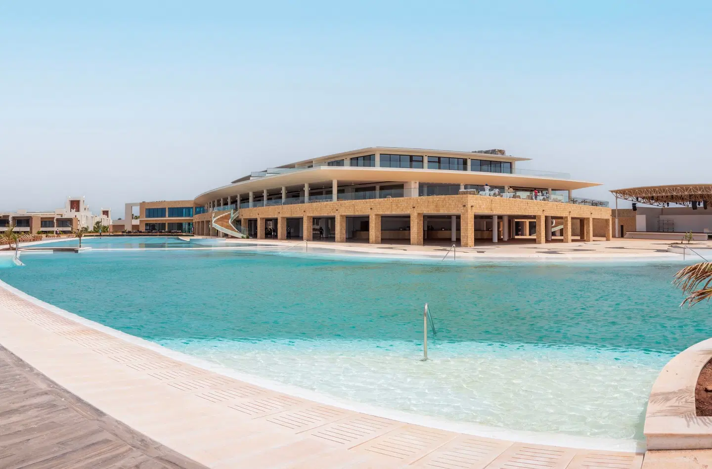 Royal Horizon Ponta Sino OUTDOOR_POOL
