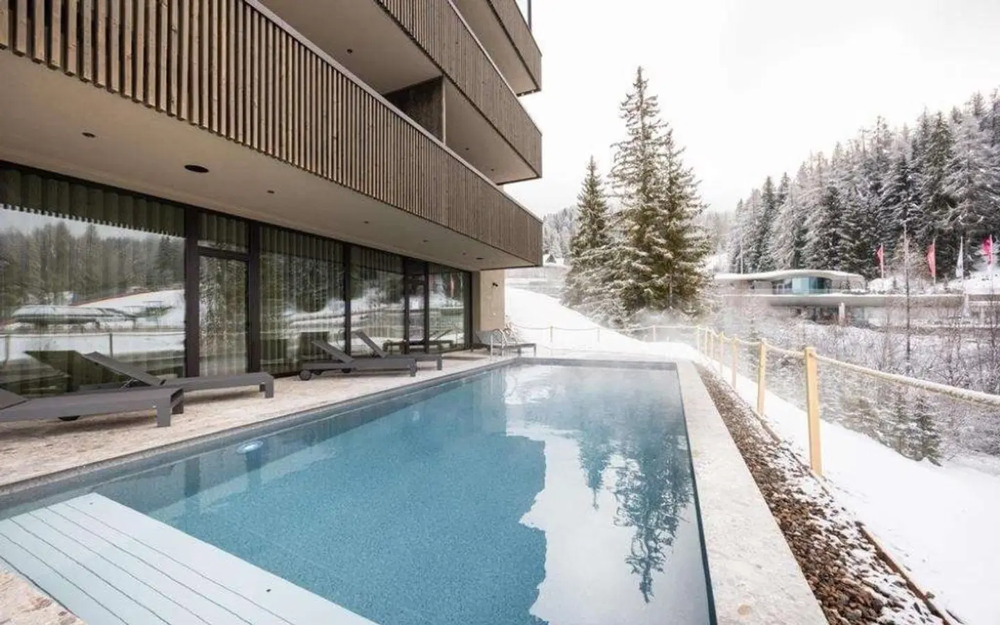 Alma Alpina Lodge OUTDOOR_POOL