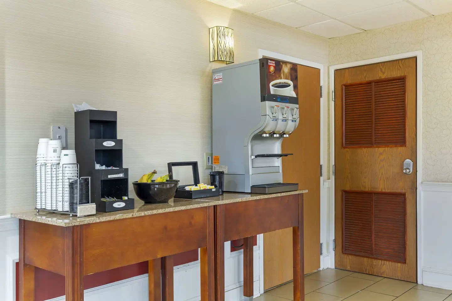 Best Western Plus The Inn at Sharon/Foxboro ROOM_EXAMPLE