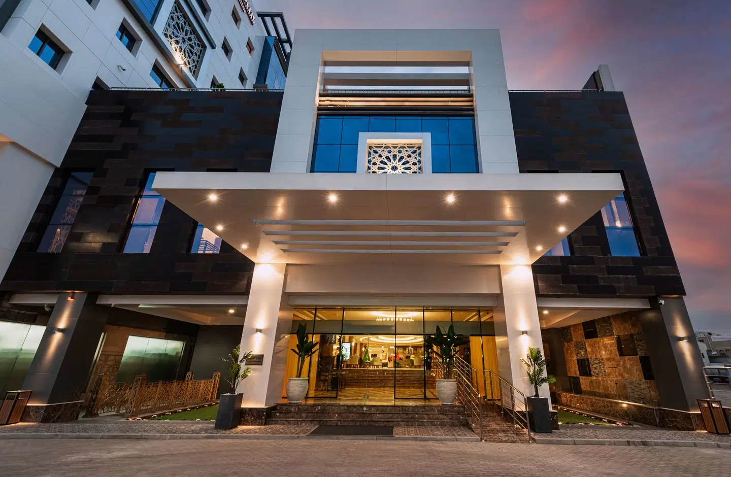 Best Western Plus Tabuk City Center EXTERIOR