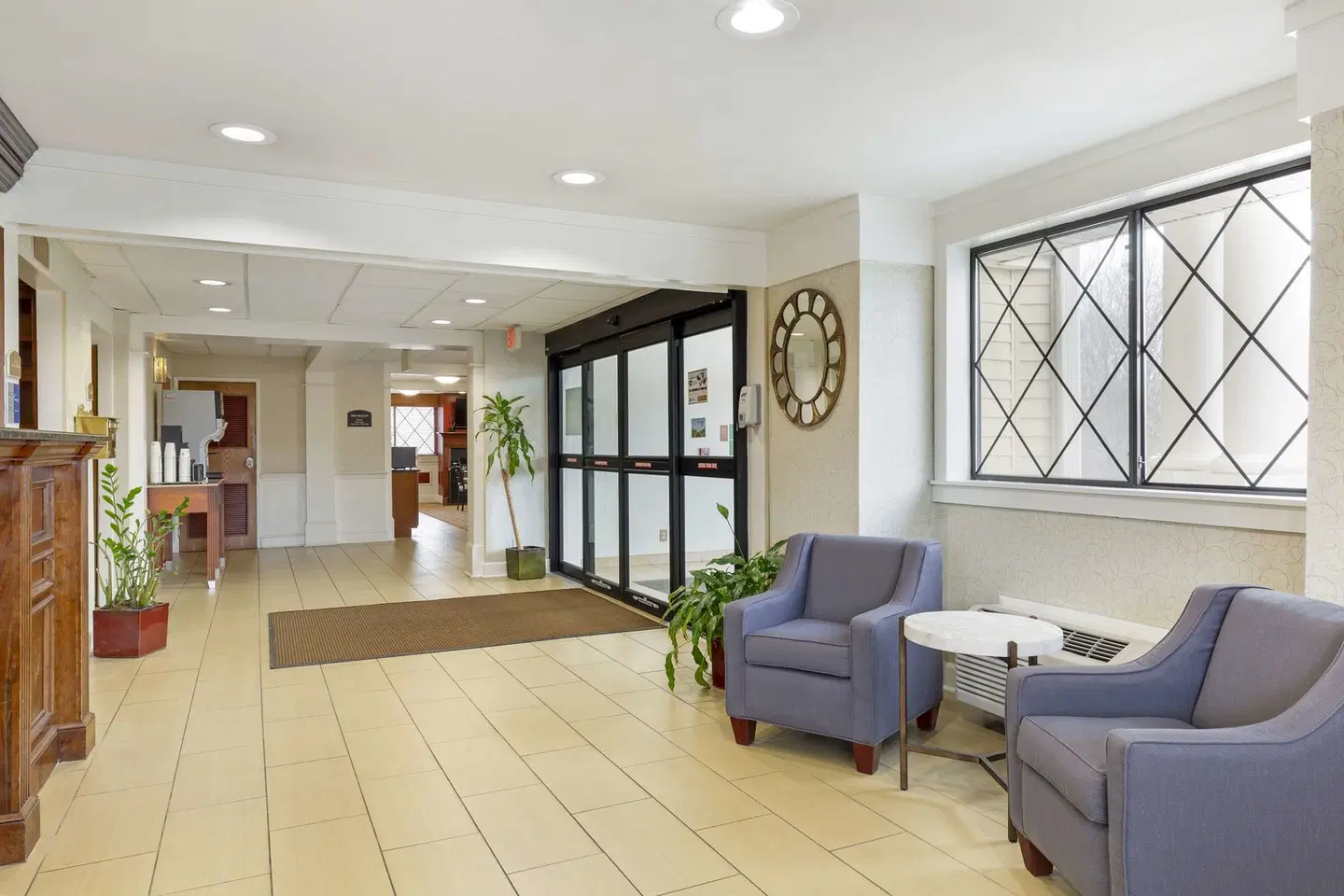Best Western Plus The Inn at Sharon/Foxboro LOUNGE_LOBBY