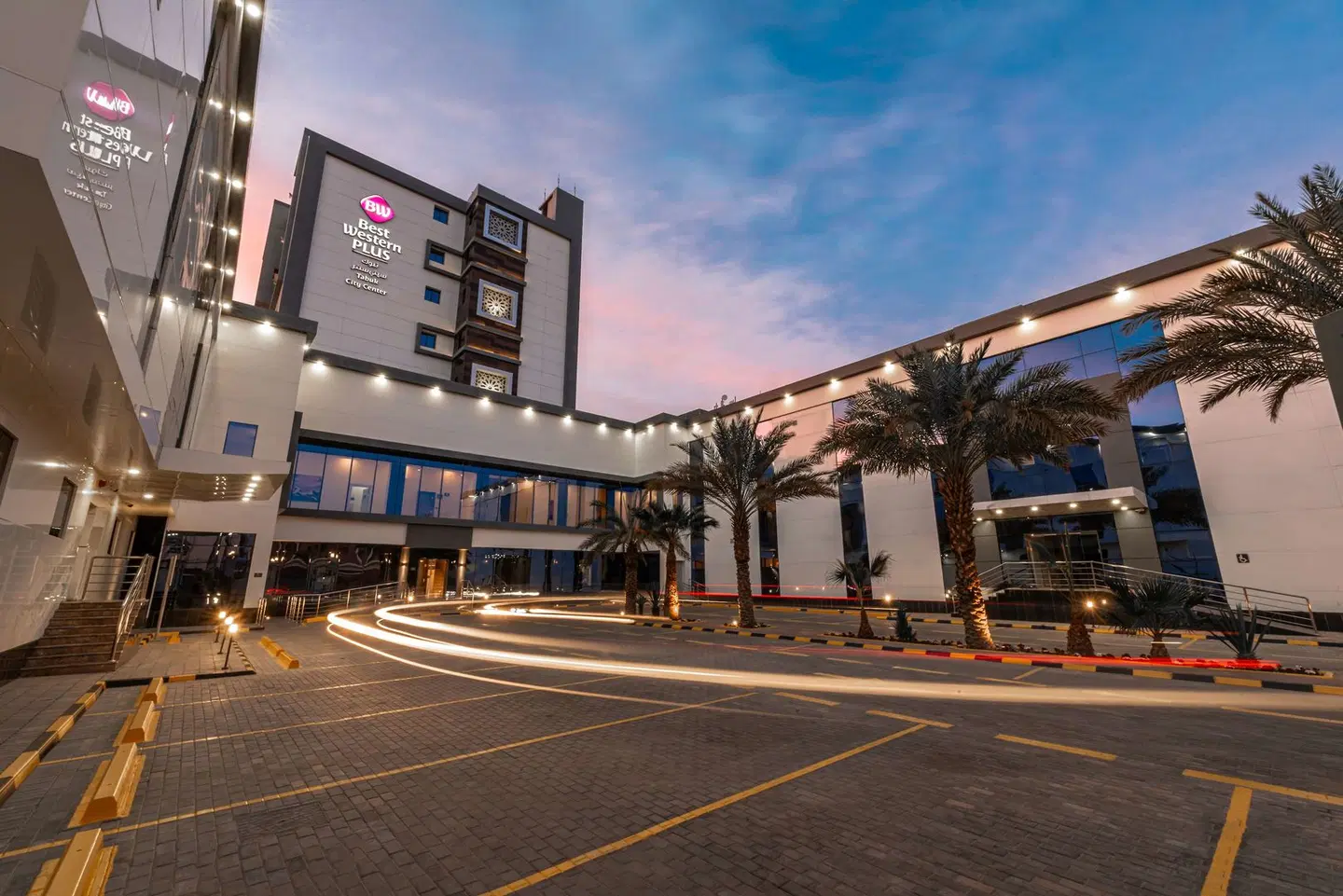 Best Western Plus Tabuk City Center EXTERIOR