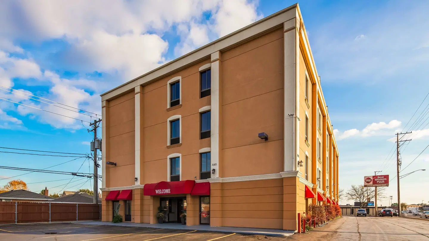 Best Western Plus O'hare International South Hotel EXTERIOR