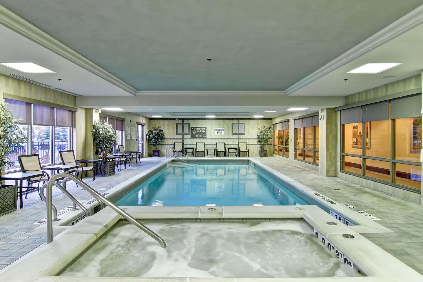 Hampton Inn & Suites by Hilton Guelph Hallenbad