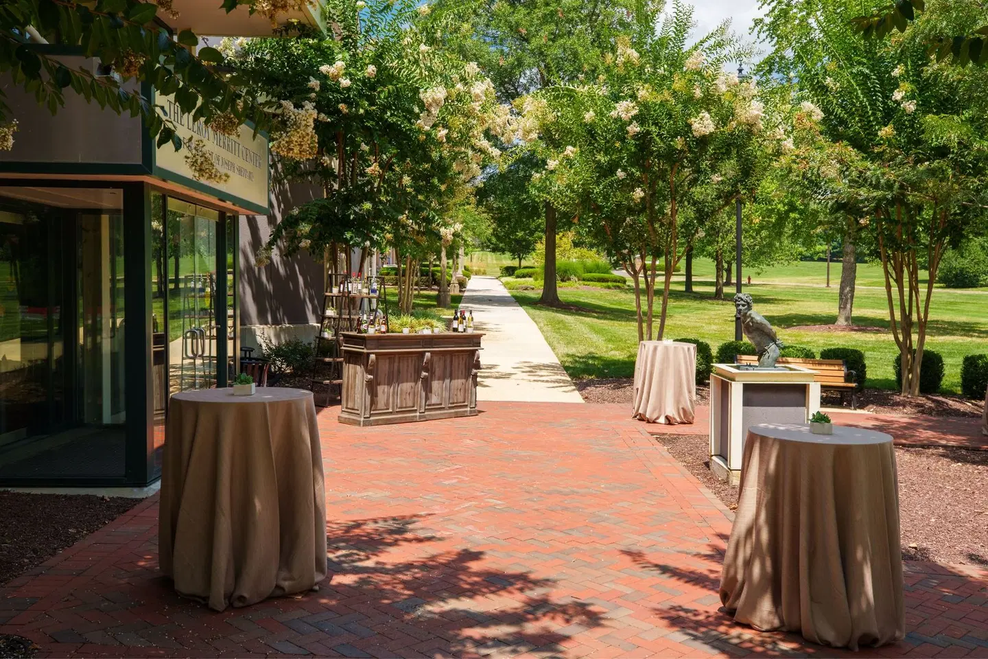 College Park Marriott Hotel & Conference Center Terrasse