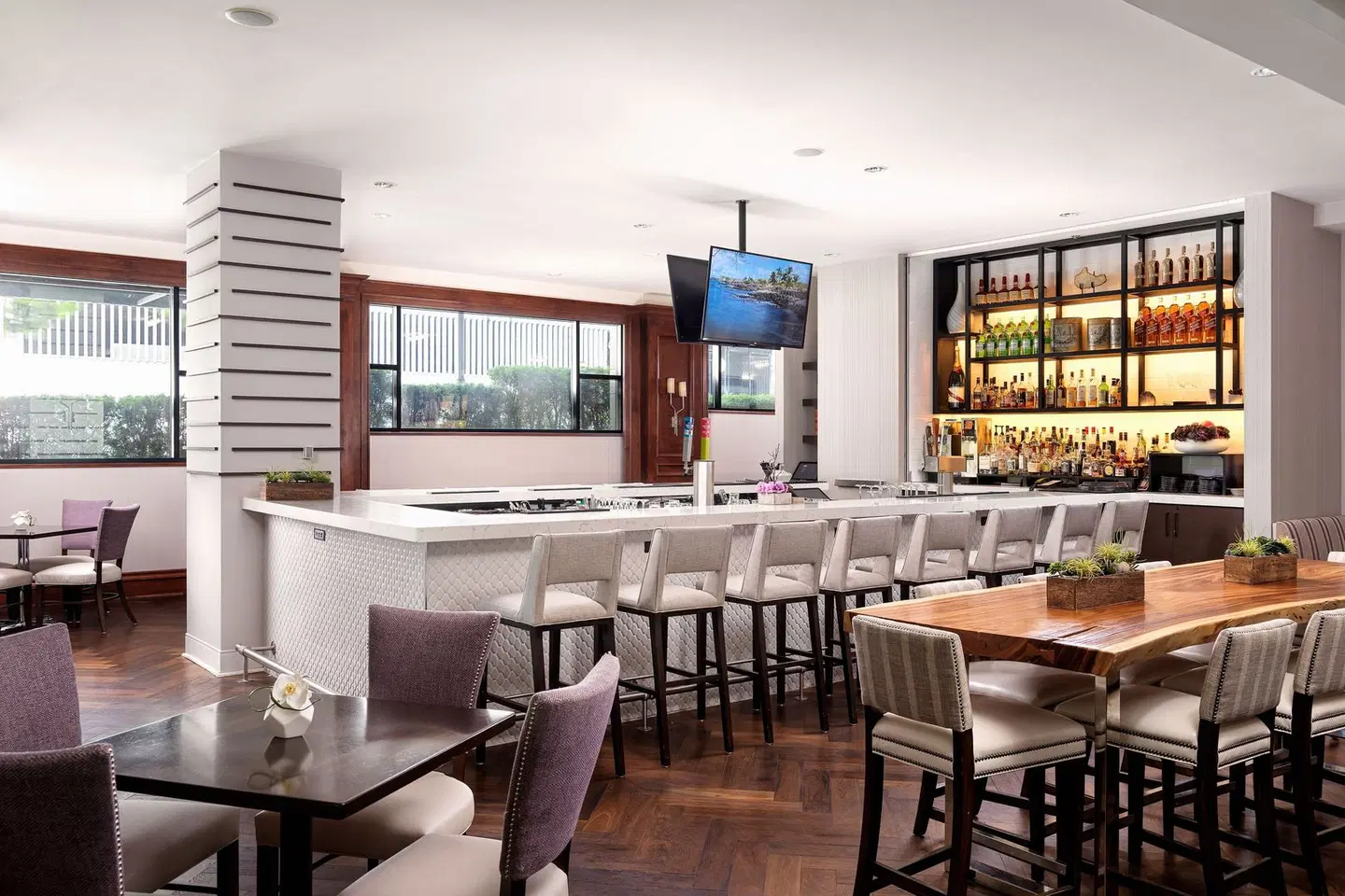 Victoria Marriott Inner Harbour Bar