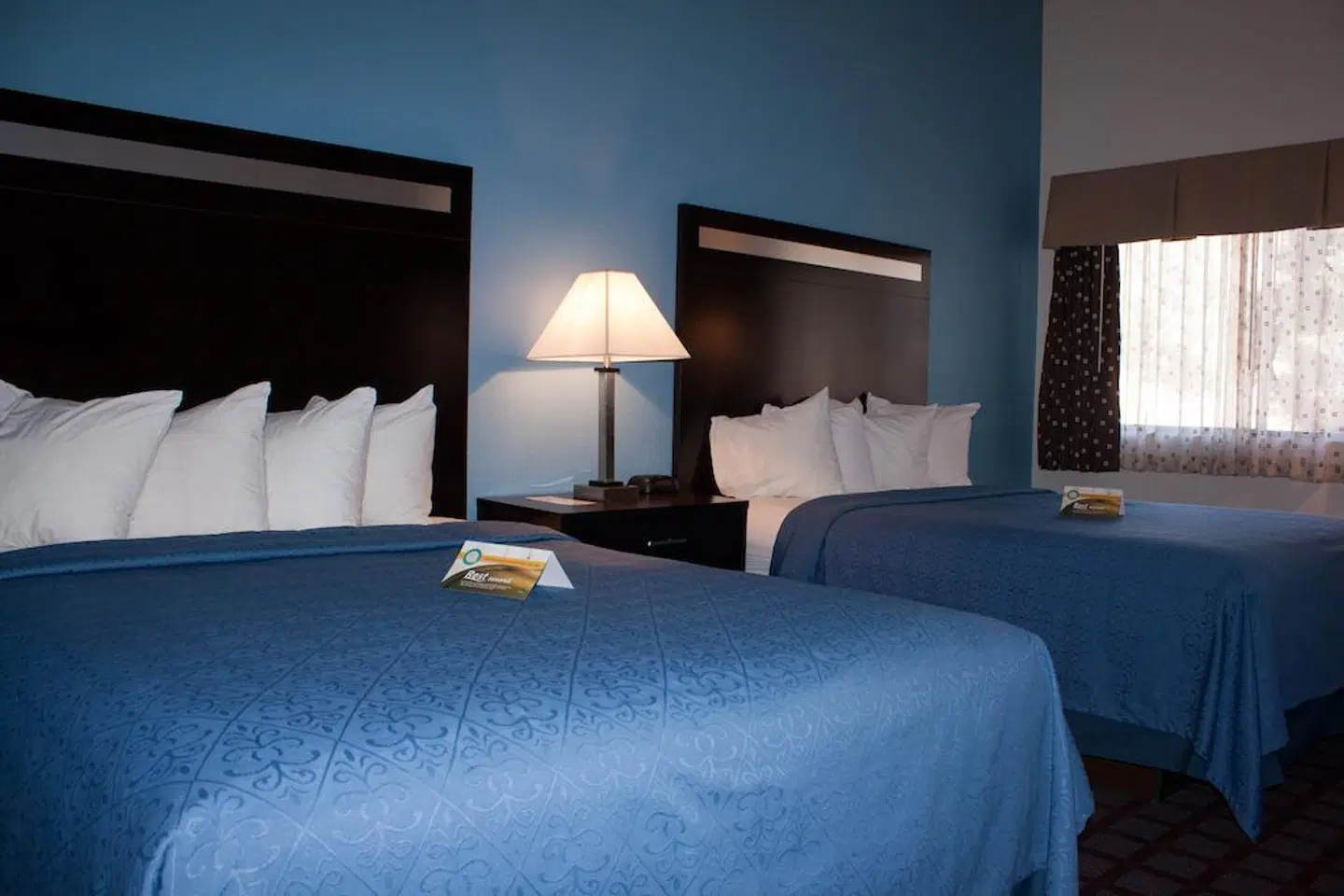 Quality Inn near Mammoth Mountain Ski Resort ROOM_EXAMPLE