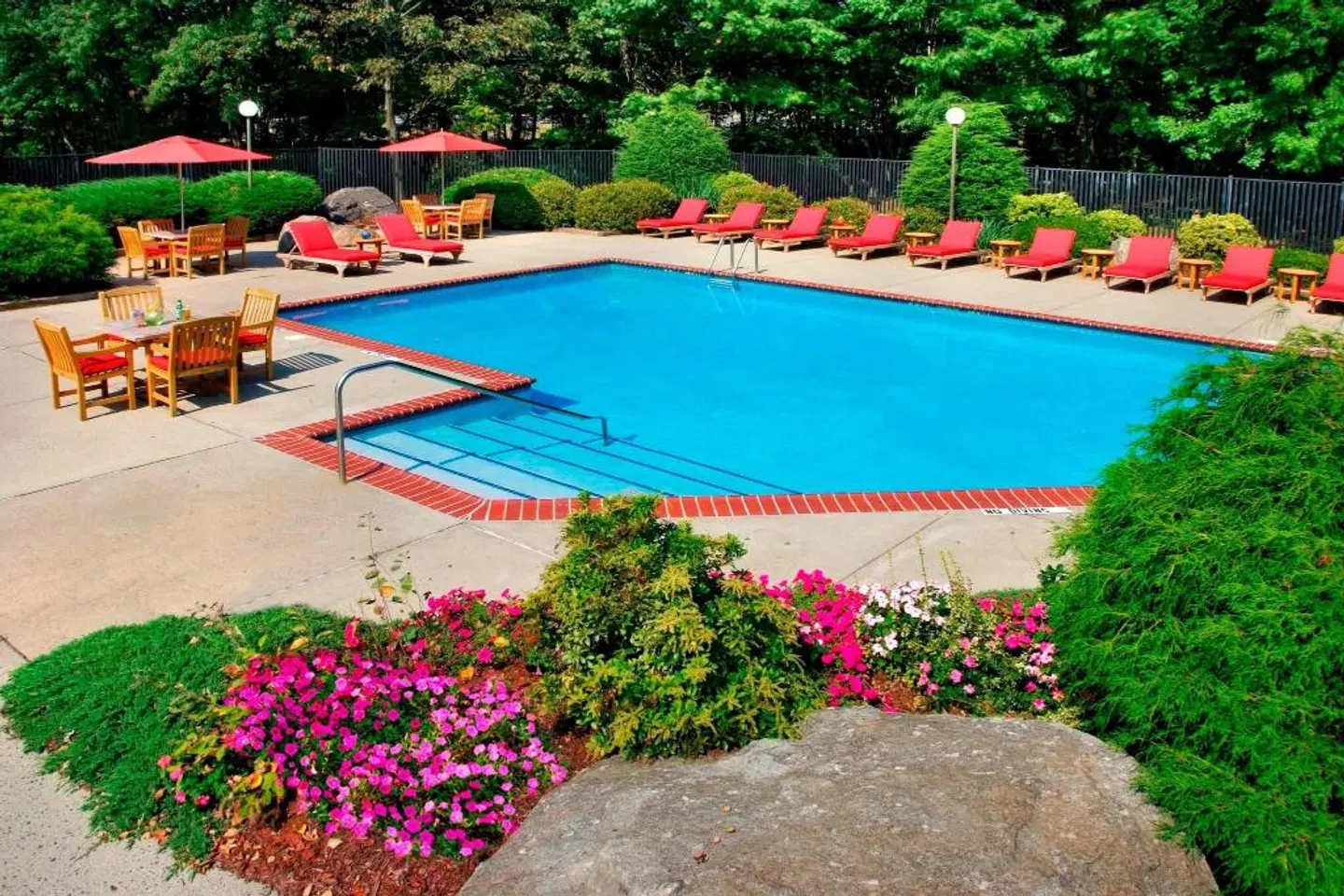 Trumbull Marriott Merritt Parkway OUTDOOR_POOL