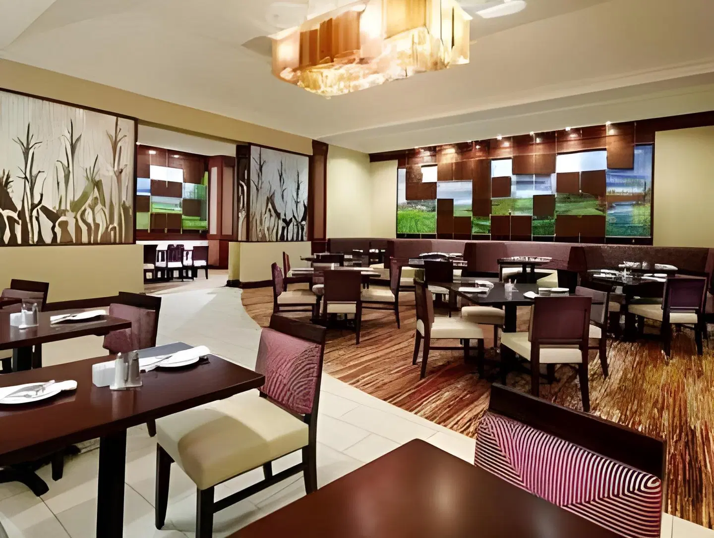 West Des Moines Marriott Bar