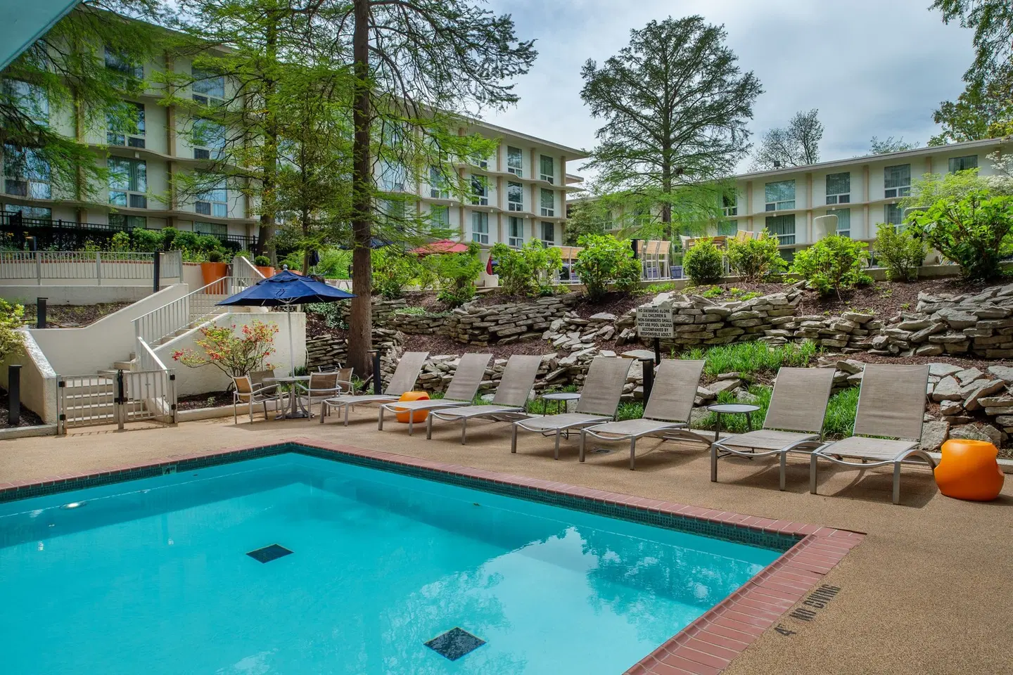 Marriott St. Louis Airport OUTDOOR_POOL