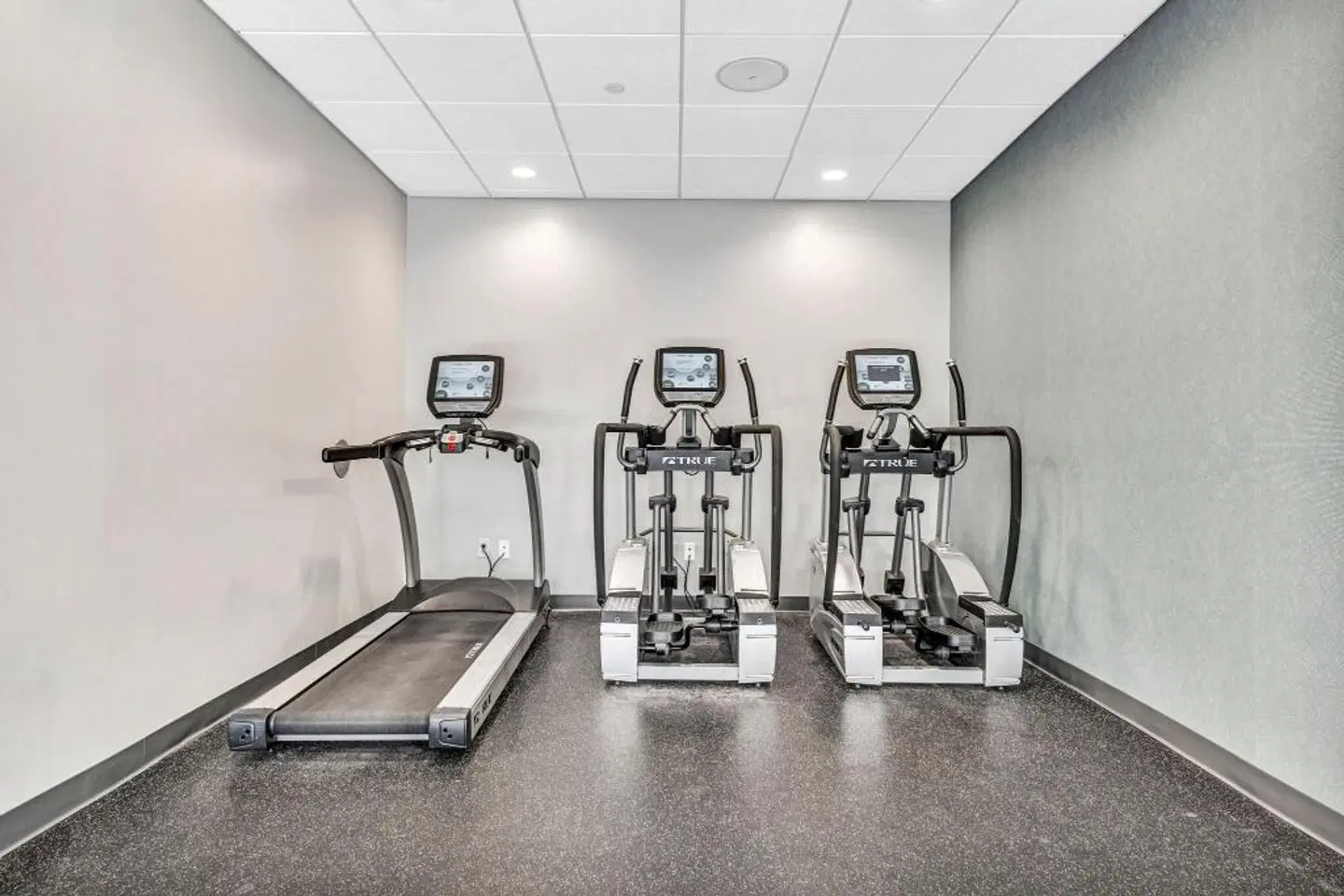 Delta Hotels by Marriott Racine SPORTS_AND_LEISURE