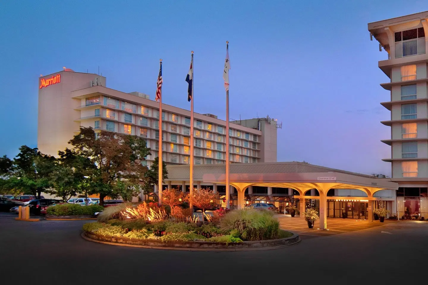 Marriott St. Louis Airport EXTERIOR