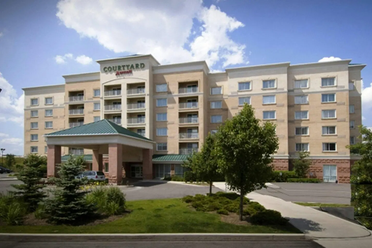 Courtyard by Marriott Toronto Vaughan EXTERIOR