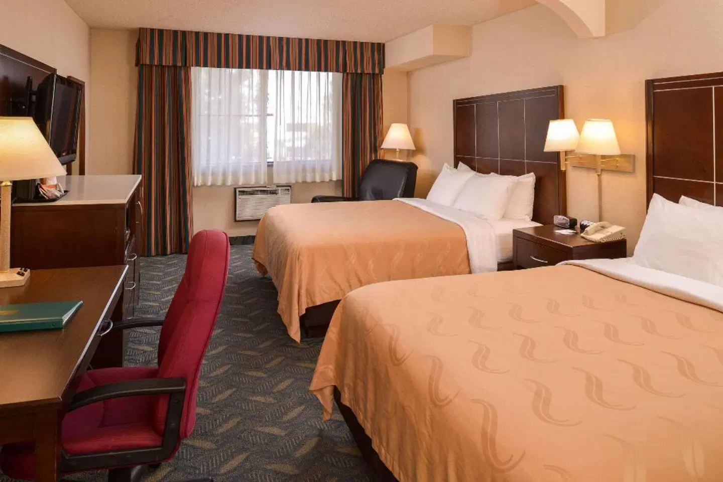 Quality Inn & Suites Walnut ROOM_EXAMPLE