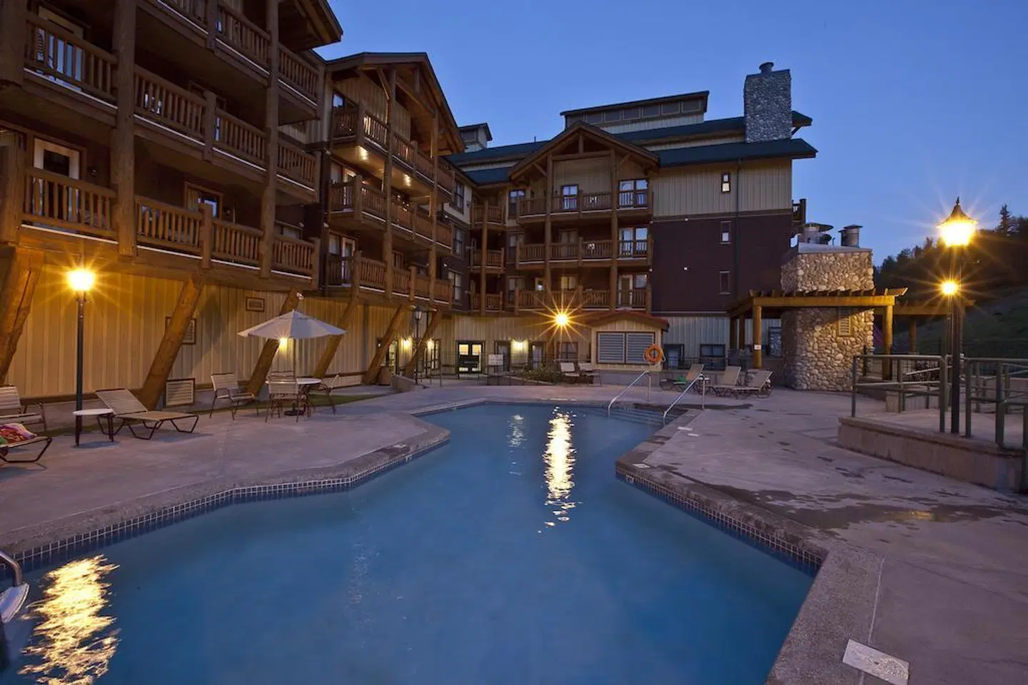 Trickle Creek Lodge OUTDOOR_POOL