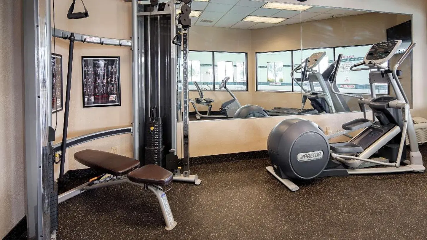 Best Western PLUS CottonTree Inn SPORTS_AND_LEISURE