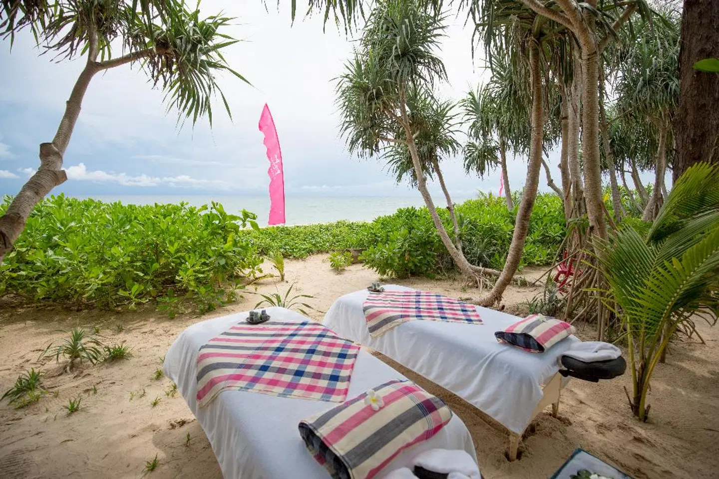 Baba Beach Club Natai Luxury Pool Villa Hotel by Sri panwa Terrasse