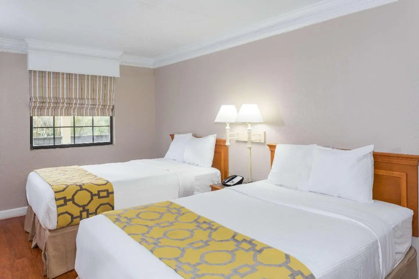 Baymont by Wyndham Tallahassee Central ROOM_EXAMPLE