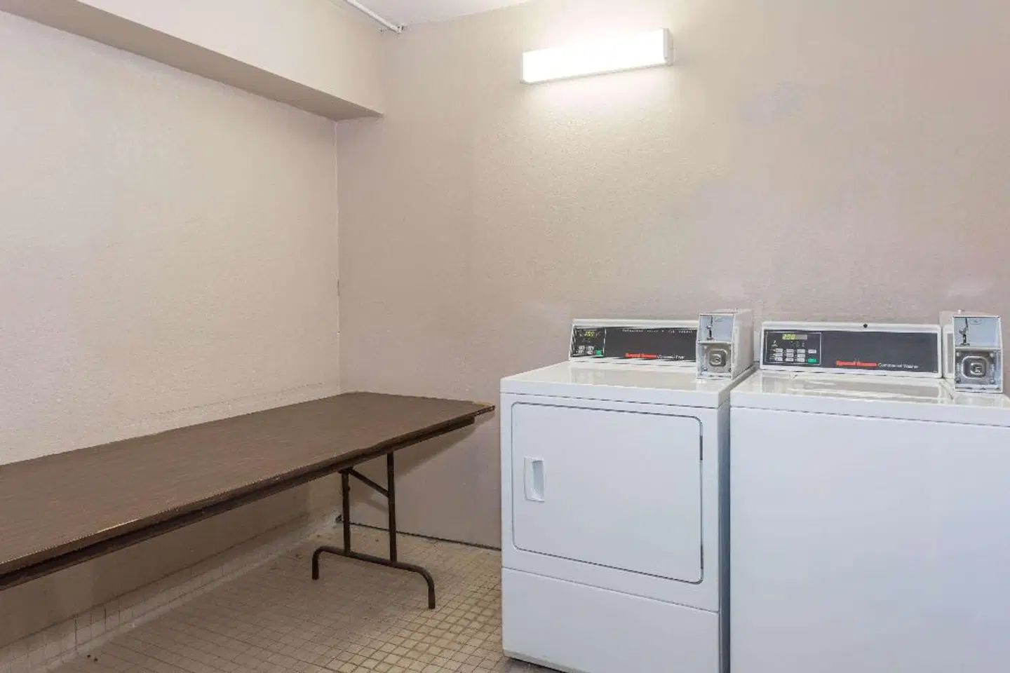 Baymont by Wyndham Tallahassee Central ROOM_EXAMPLE