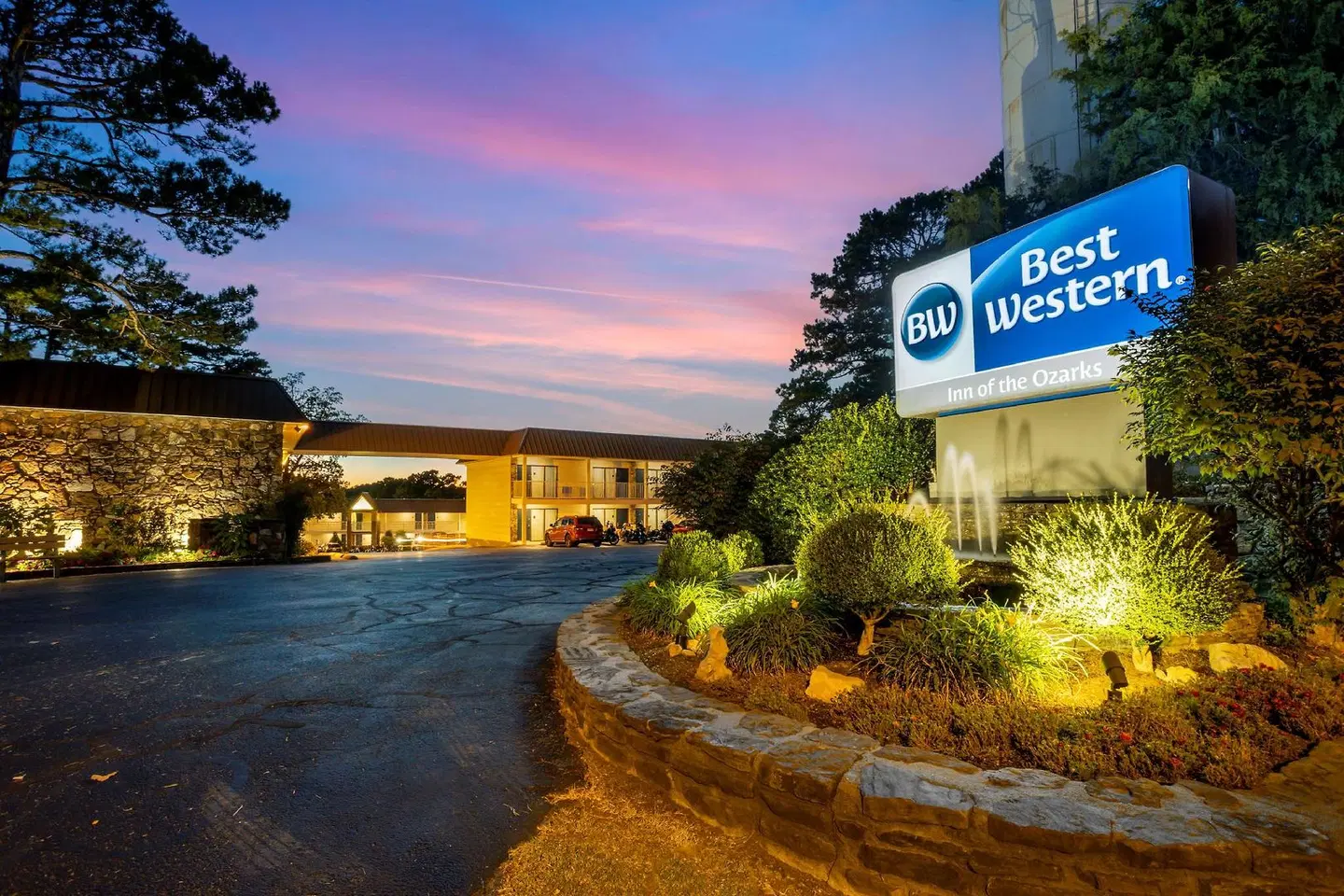 Best Western Inn Of The Ozarks EXTERIOR