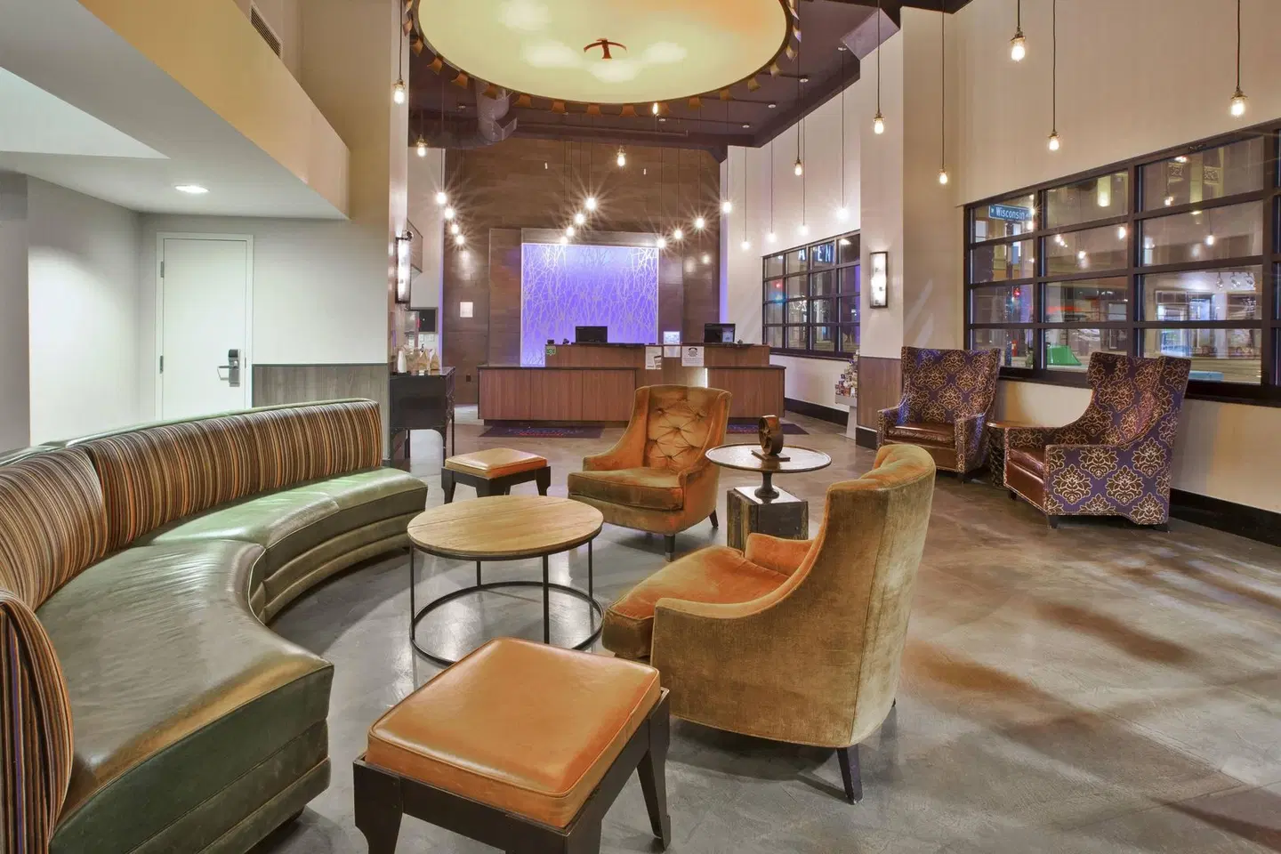 Fairfield by Marriott Inn & Suites Milwaukee Downtown Bar