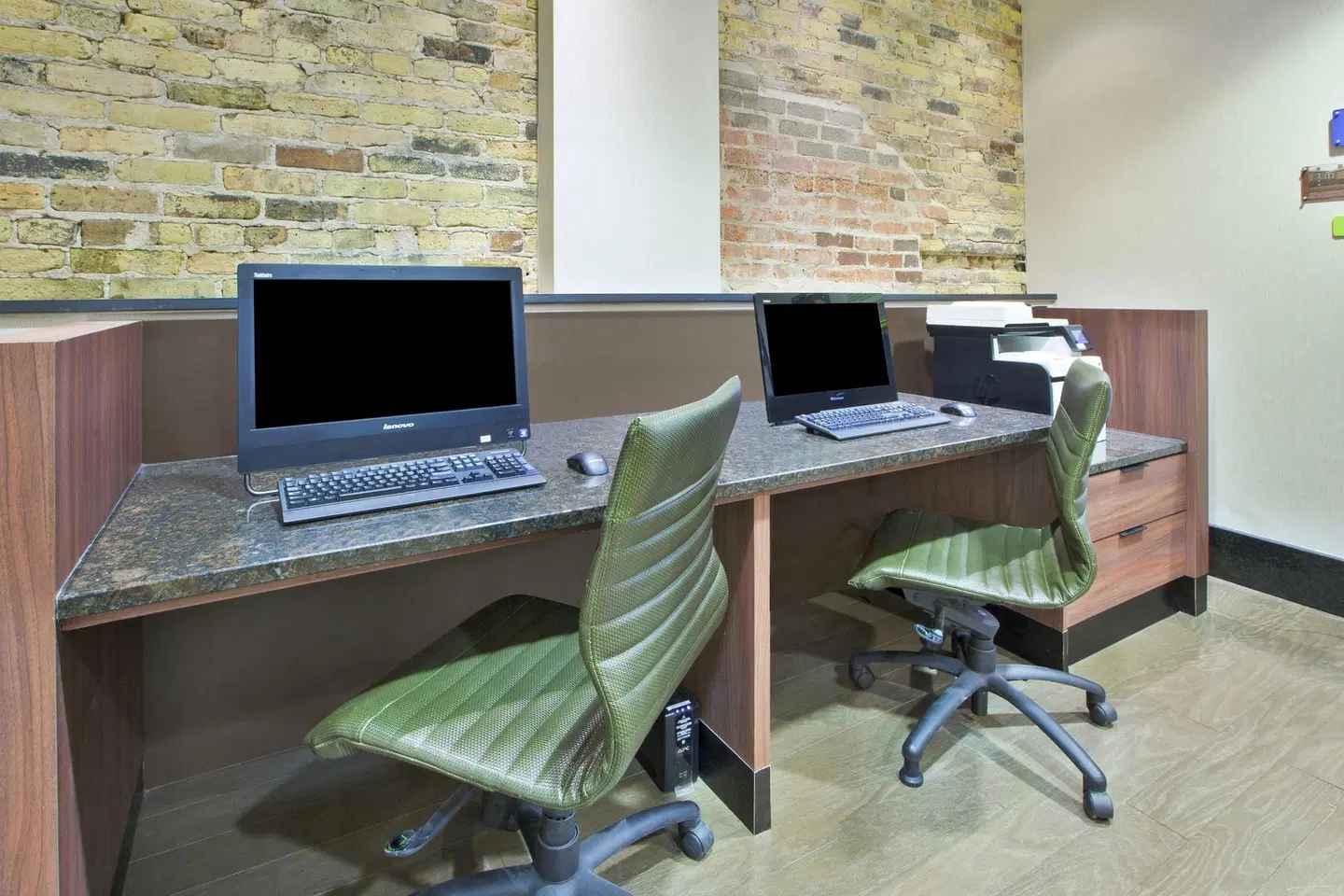 Fairfield by Marriott Inn & Suites Milwaukee Downtown SPORTS_AND_LEISURE