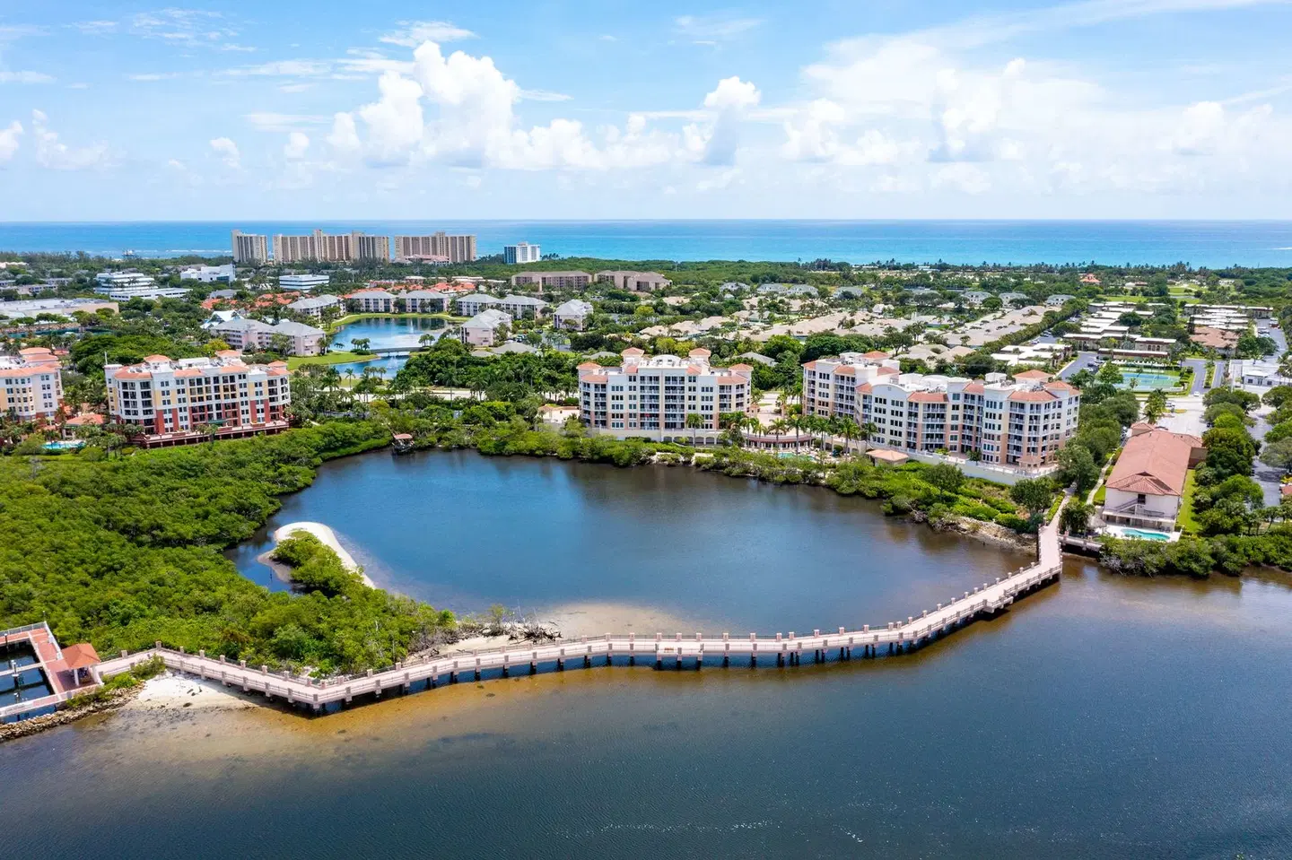 Best Western Intracoastal Inn EXTERIOR