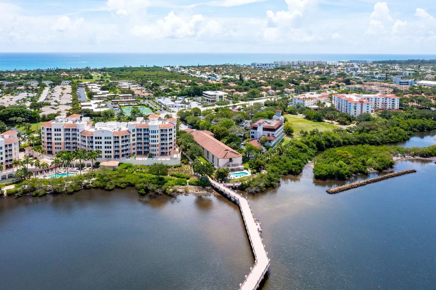 Best Western Intracoastal Inn EXTERIOR