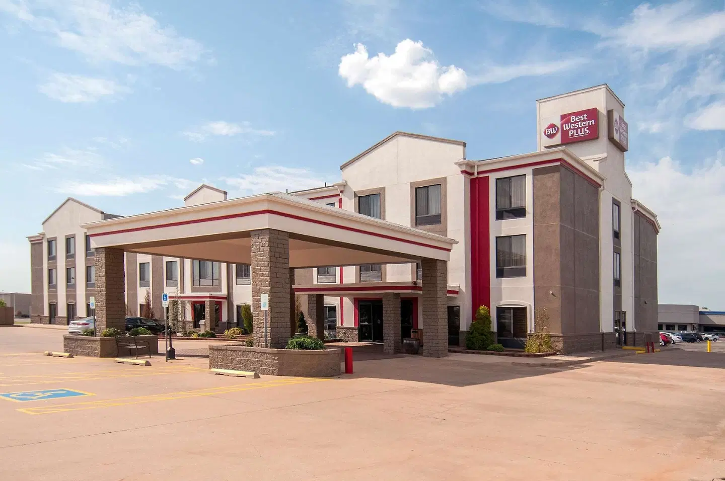 Best Western Memorial Inn EXTERIOR