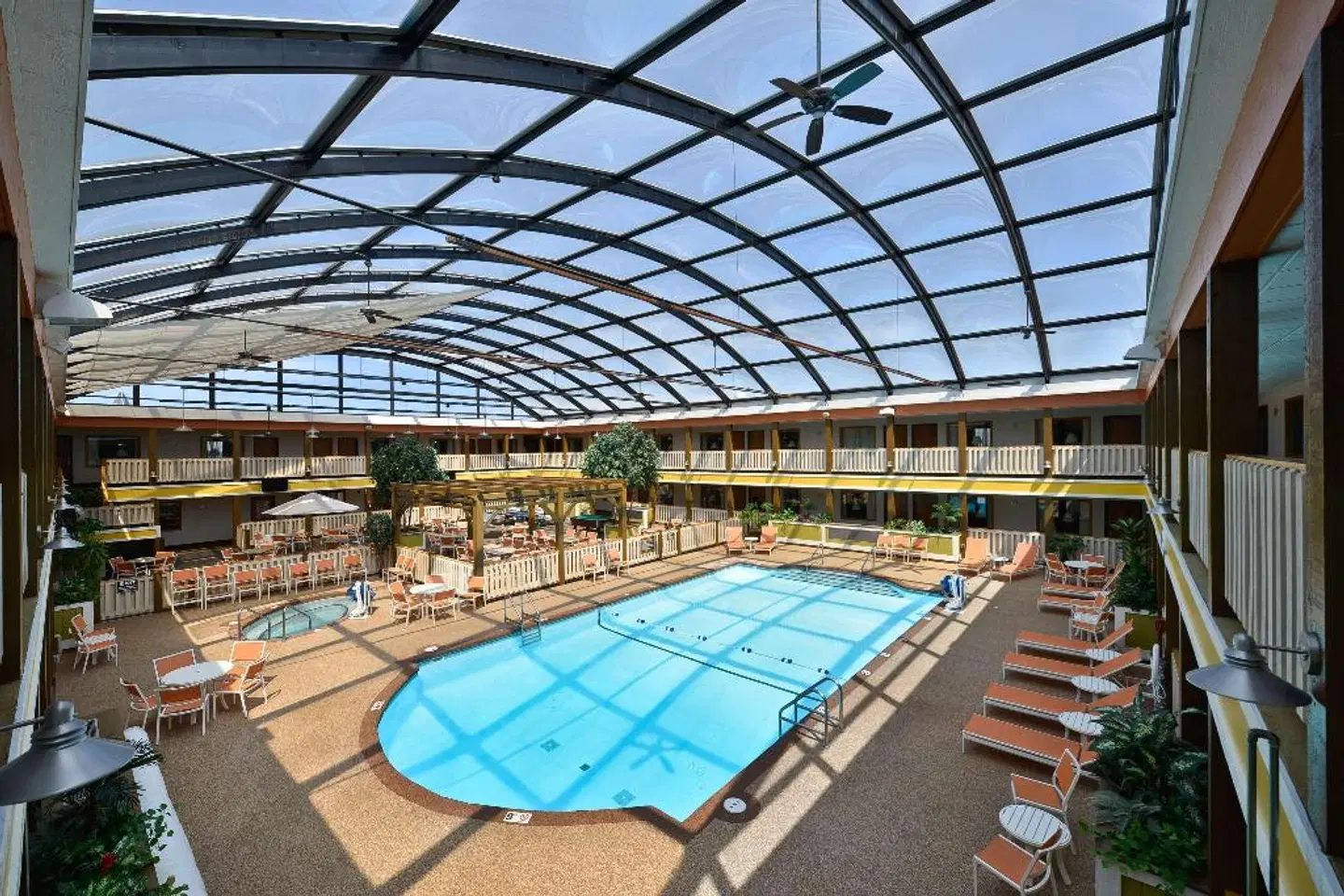 Best Western Plus Dubuque Hotel and Conference Center Hallenbad