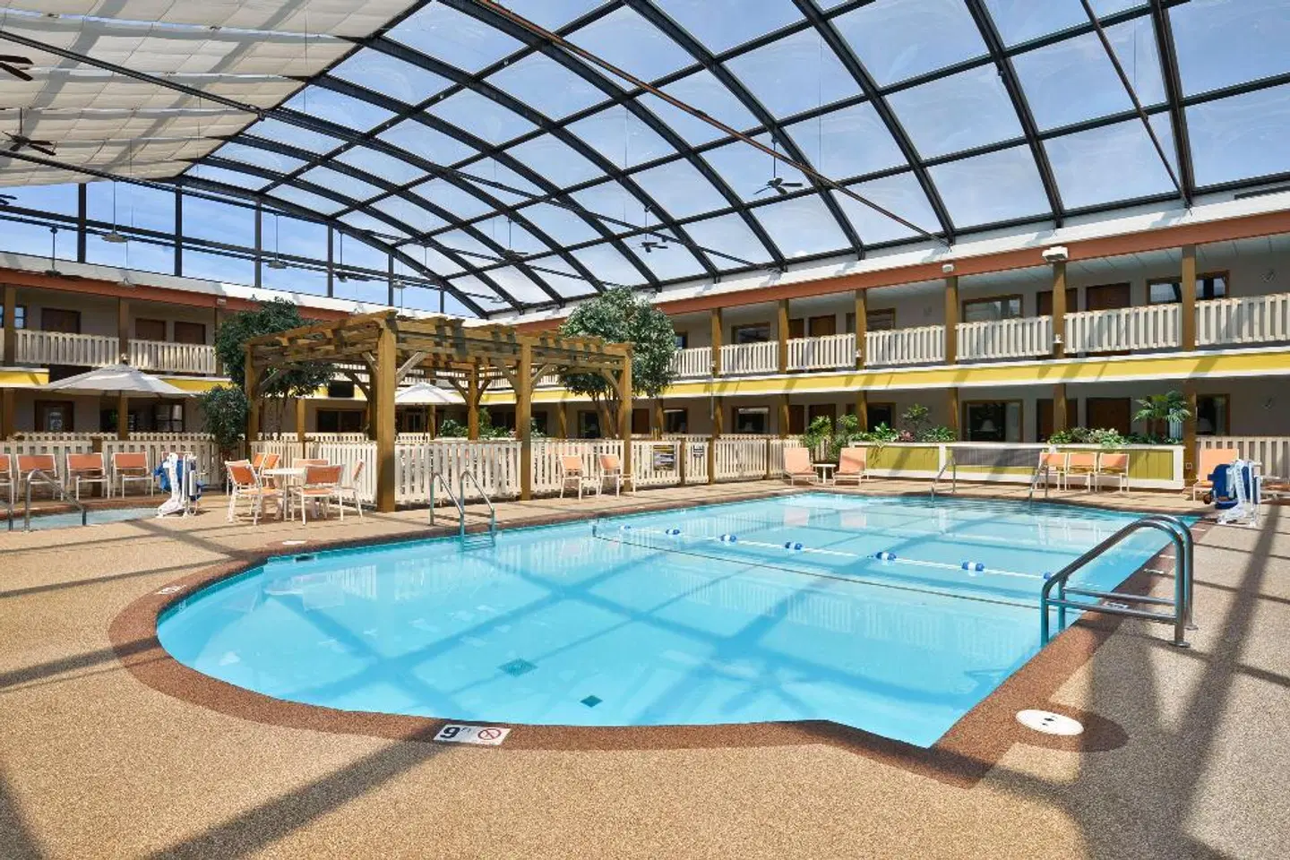 Best Western Plus Dubuque Hotel and Conference Center Hallenbad