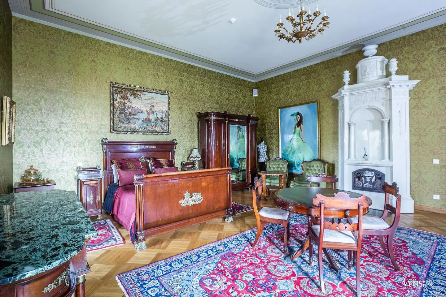 Burbiskio dvaras ROOM_EXAMPLE