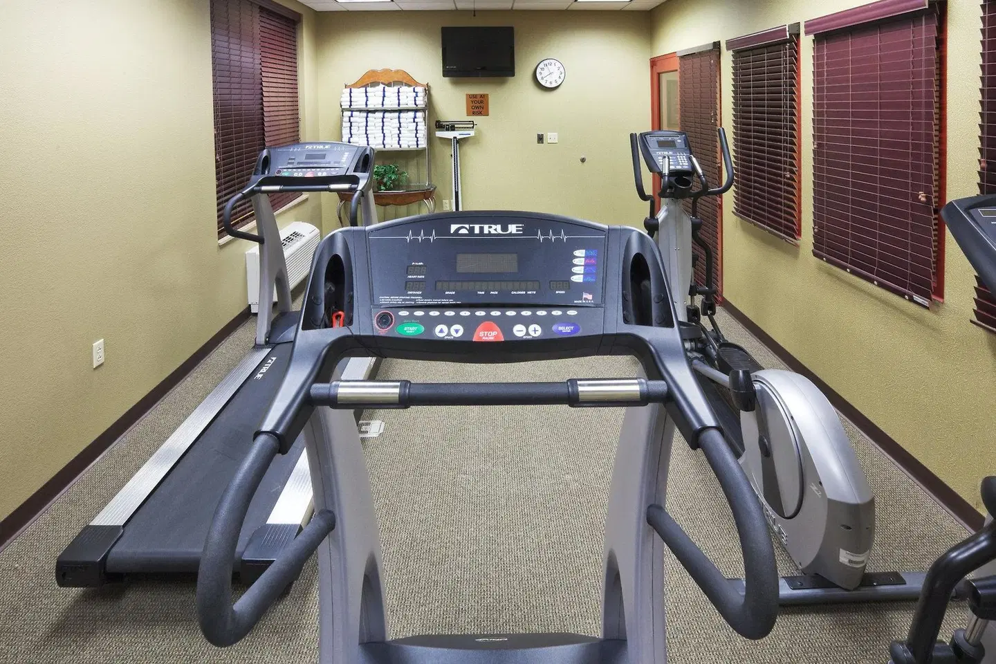 The Q Hotel & Suites SPORTS_AND_LEISURE