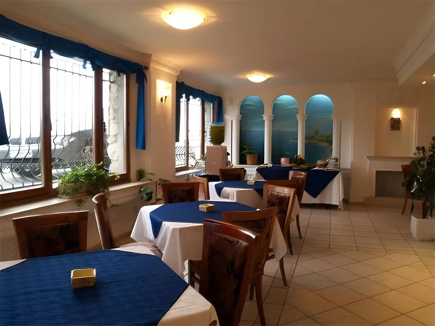 Victoria Hotel Restaurant