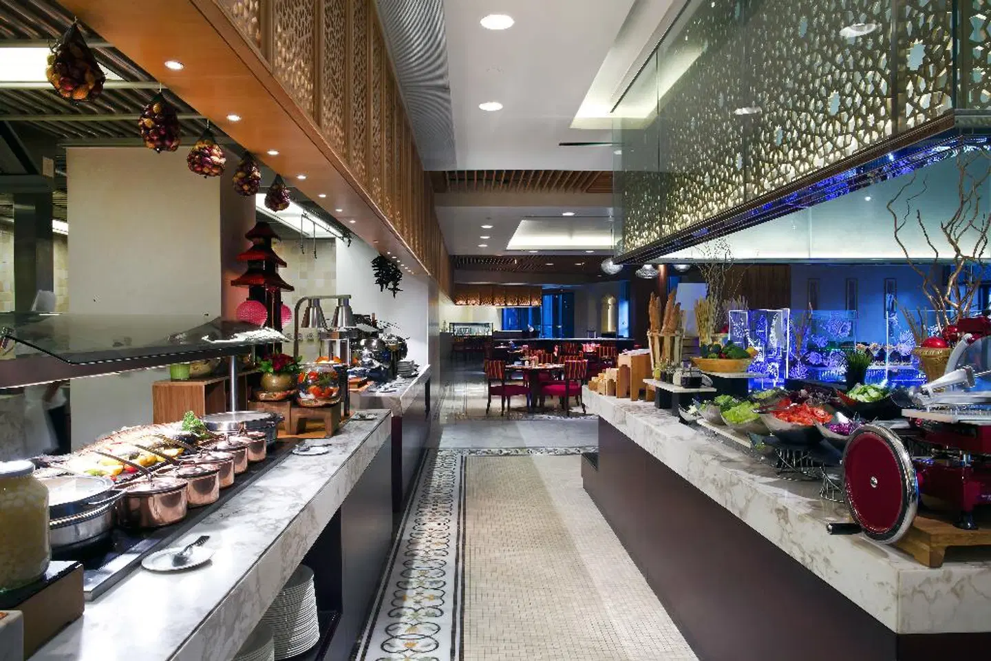 Bab Al Qasr Hotel Bar