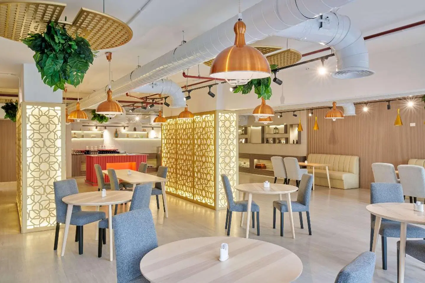 Ramada by Wyndham Doha Old Town Bar