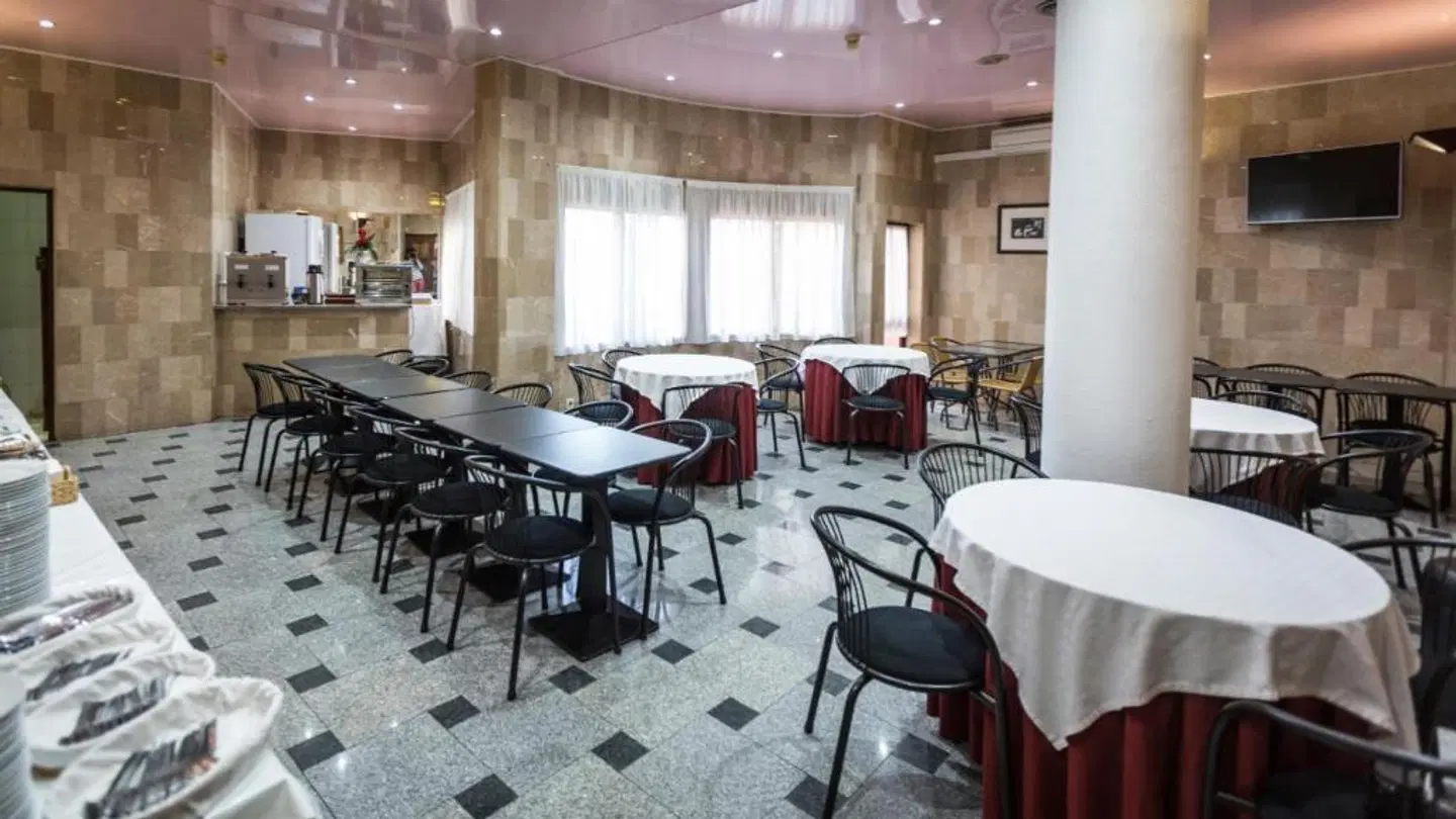 Arangues Bar