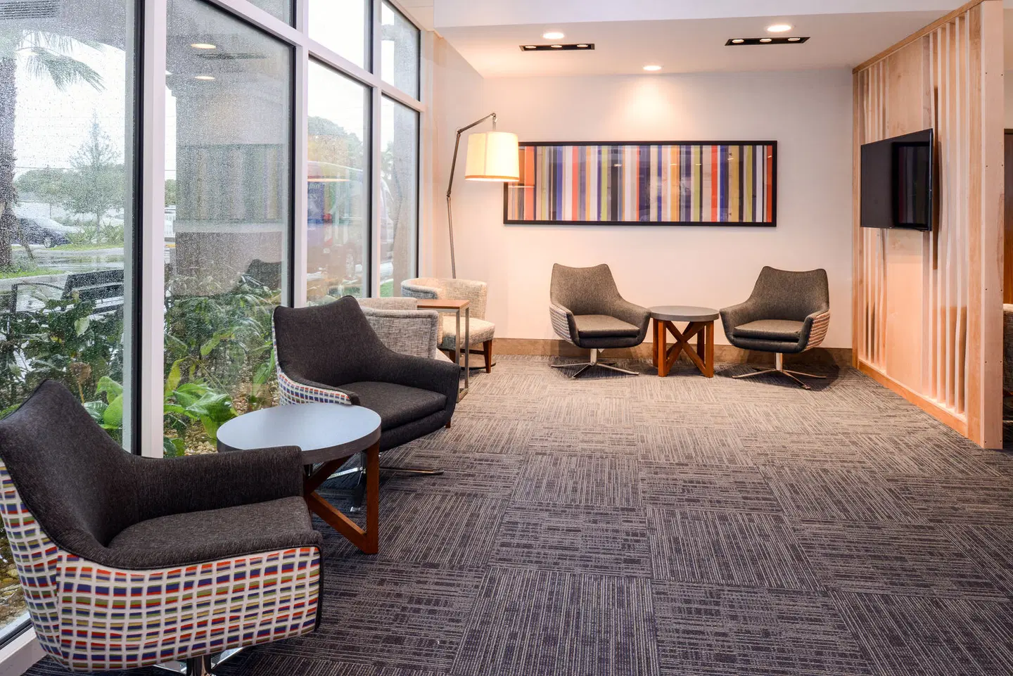 Holiday Inn Express & Suites St. Petersburg - Madeira Beach by IHG LOUNGE_LOBBY