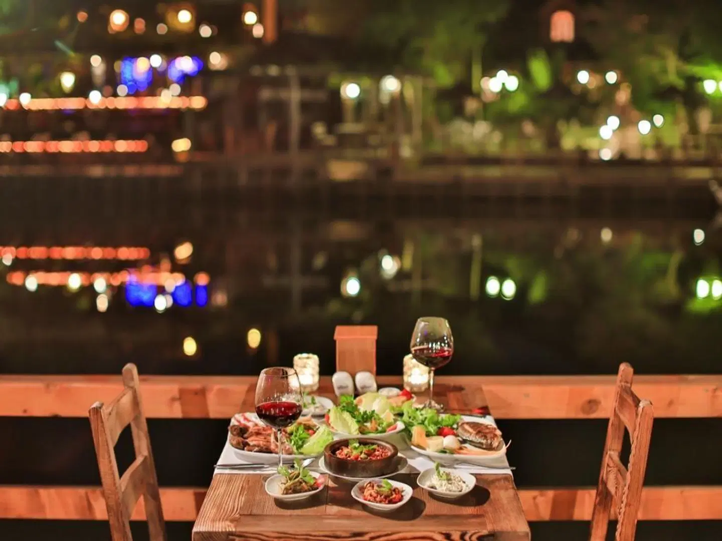 Mints Hotel Restaurant