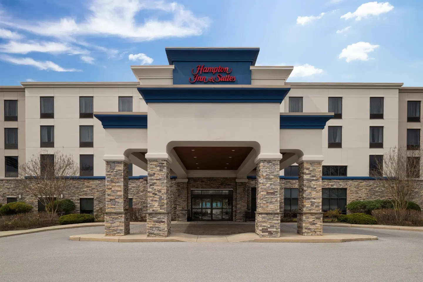 Hampton Inn & Suites Chadds Ford EXTERIOR