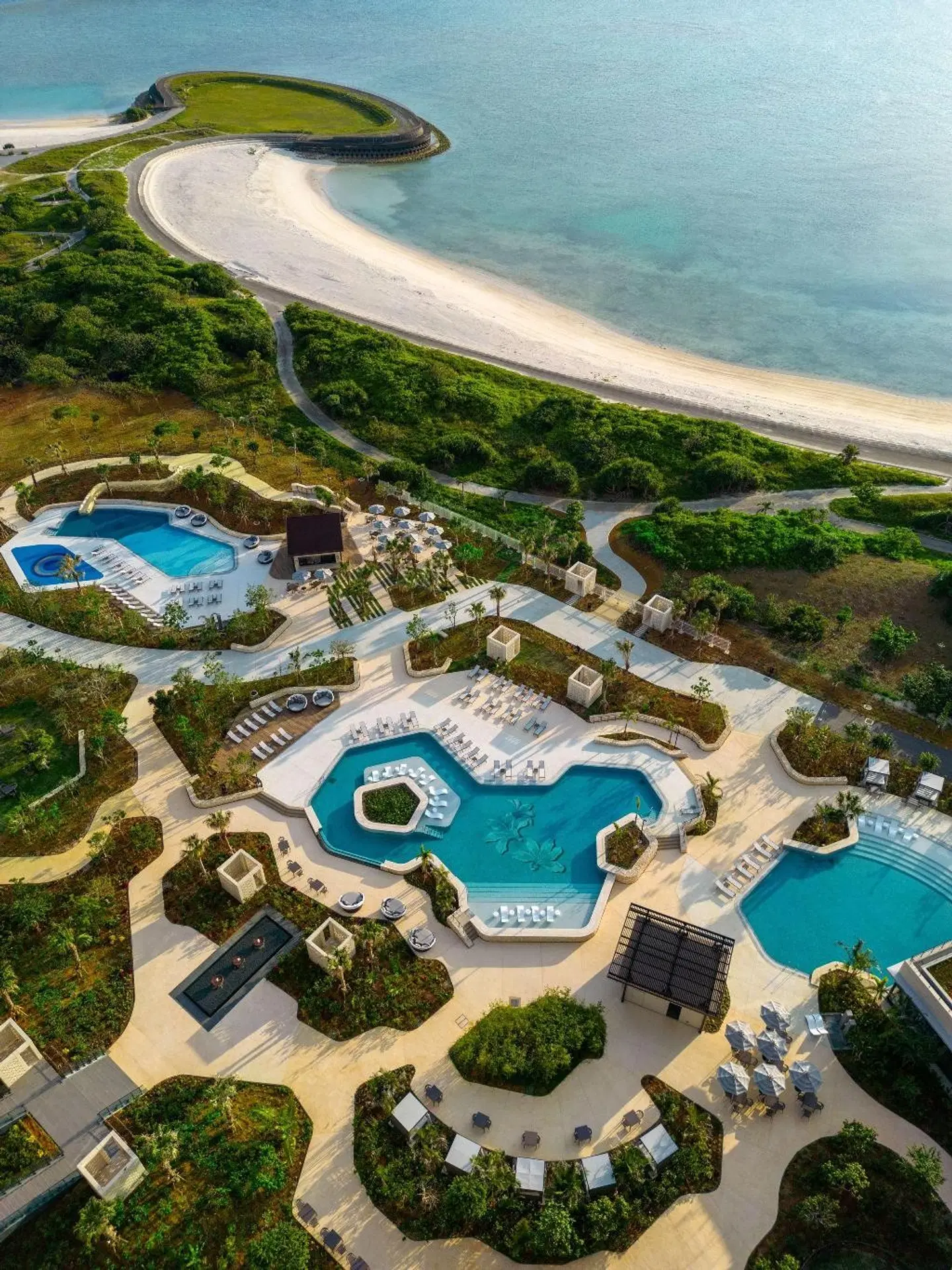 Hilton Okinawa Miyako Island Resort OUTDOOR_POOL