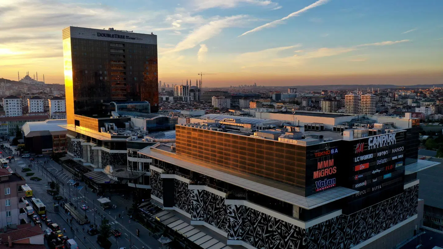 DoubleTree by Hilton Istanbul Umraniye Terrasse