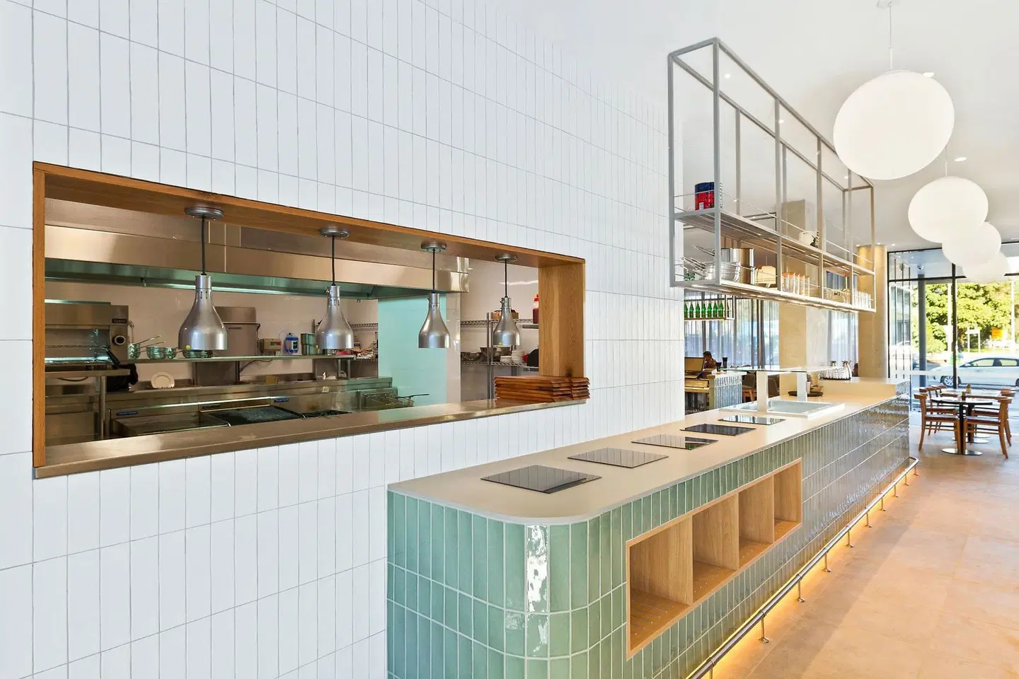 Mantra Hotel At Sydney Airport Bar
