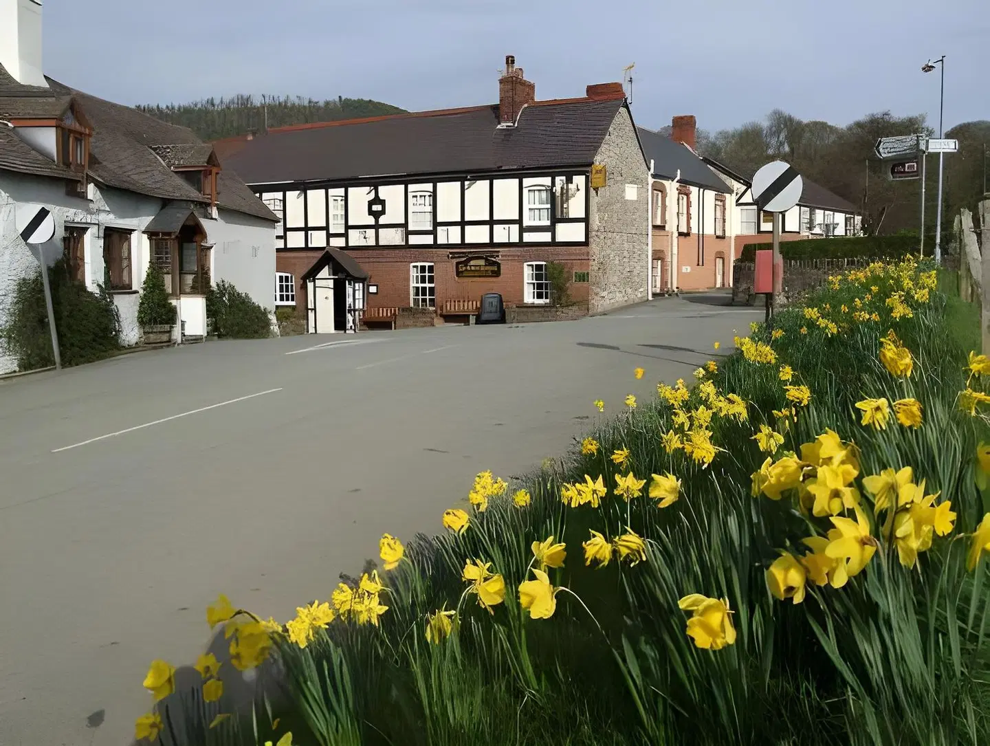 The Mulberry Inn EXTERIOR