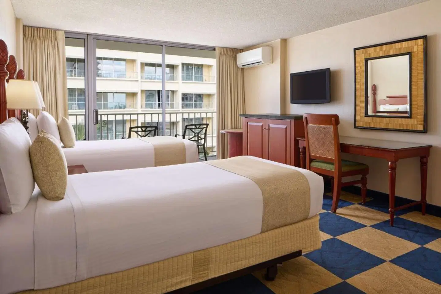 Ewa Hotel Waikiki ROOM_EXAMPLE