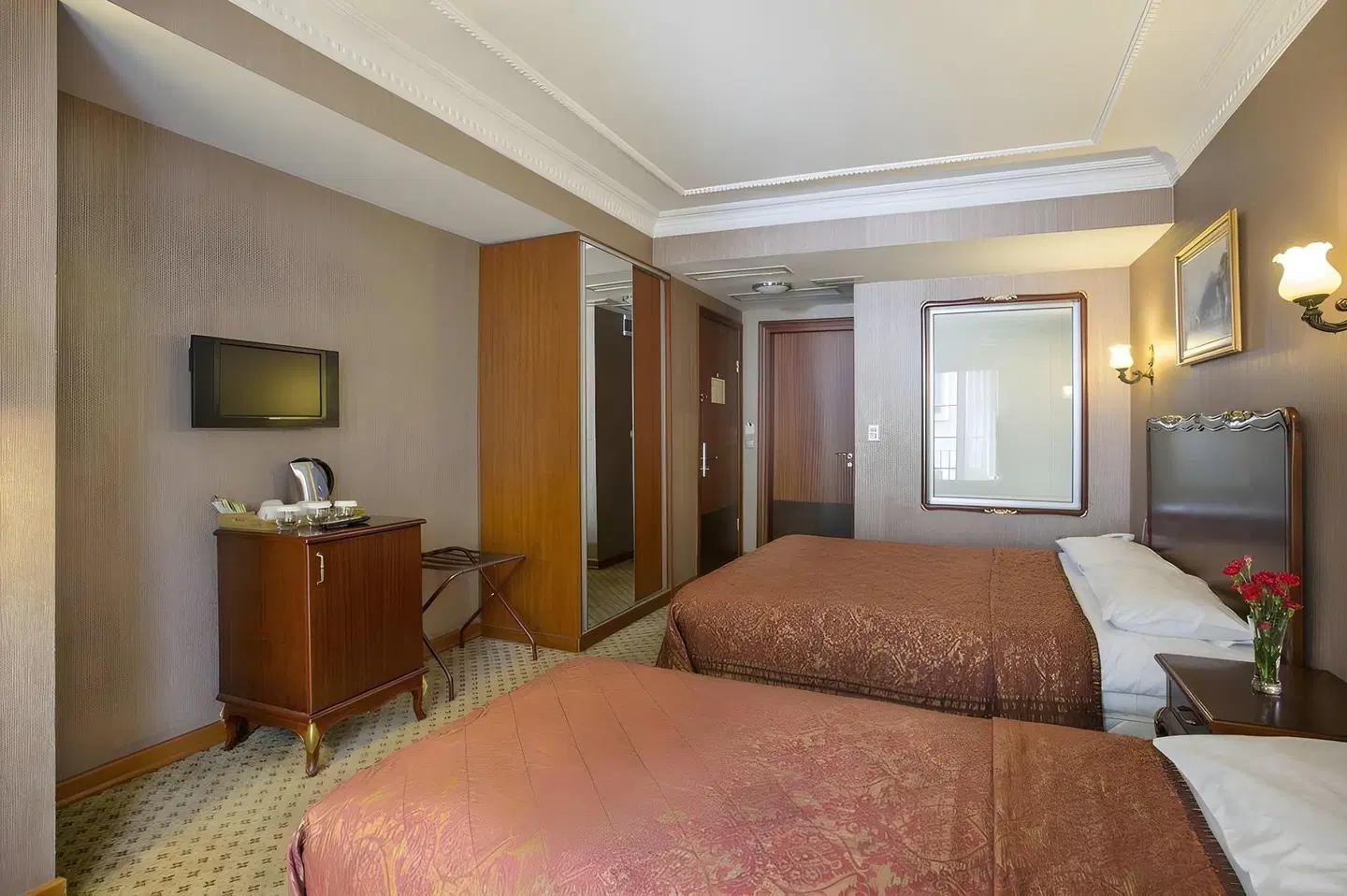 Rast Hotel ROOM_EXAMPLE